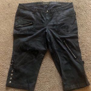 TRIPP NYC Wm's Size 20 Purple Camo Capris NWOT